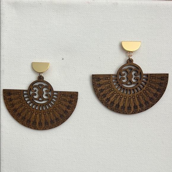 Jewelry - Fan-Shaped wooden Earrings